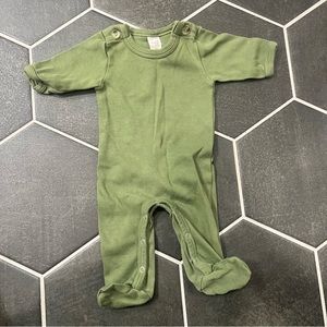Kate Quinn newborn green footie outfit